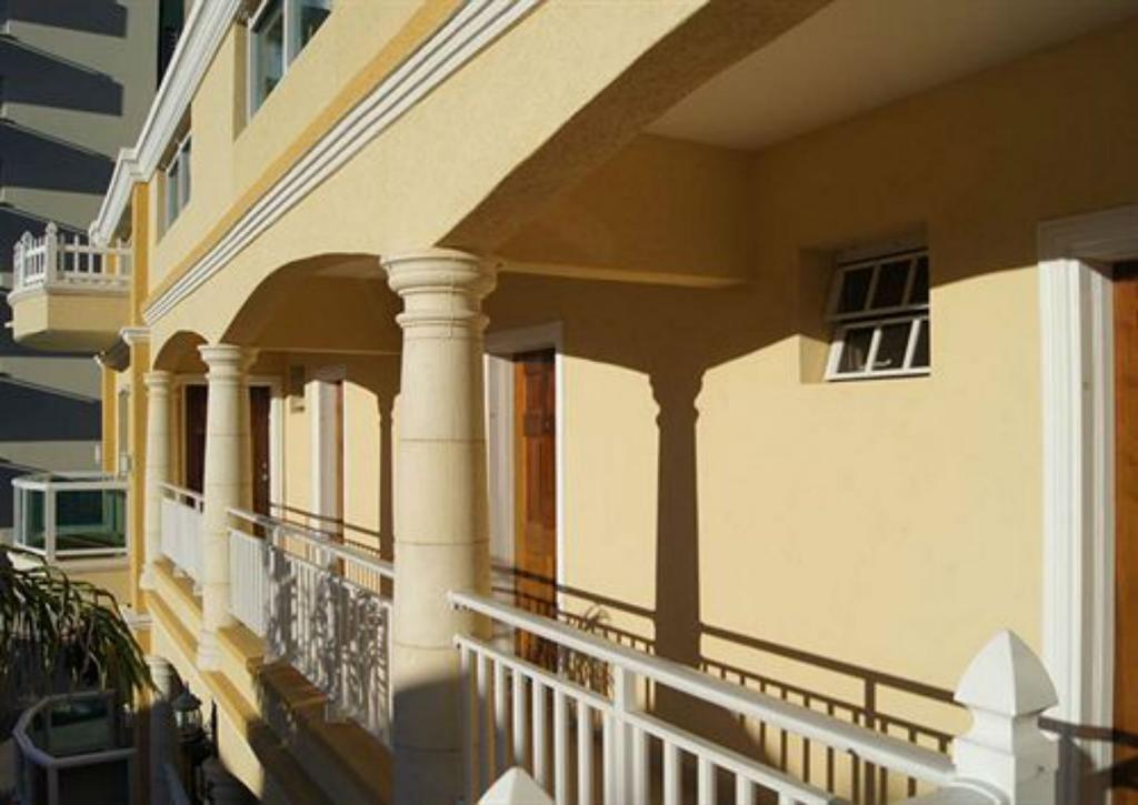 Baker'S Suites Bahía de Simpson Exterior foto